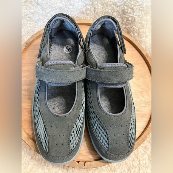 Orthofeet Women's Gray Sandibel Wide Mary Jane Velcro Flat Comfort Shoe Sz 9.5W - Picture 6 of 12